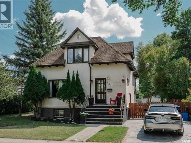 House for sale in Saskatoon, Saskatchewan