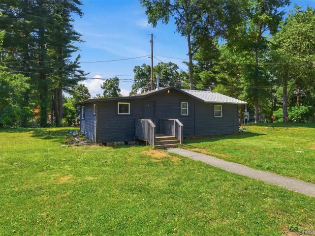 House for sale in Bloomington, New York