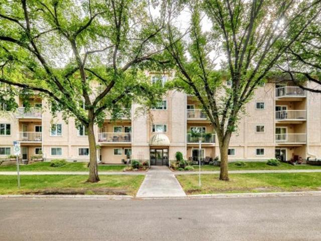 Condo for sale in Wedgewood, Alberta
