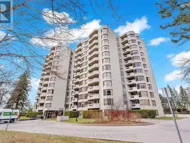 Condo for sale in Burlington, Ontario