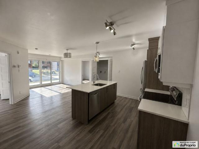 Apartment for rent in Sainte-Rose, Laval (région administrative)