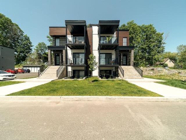 Property for rent in Brome-missisquoi, Quebec
