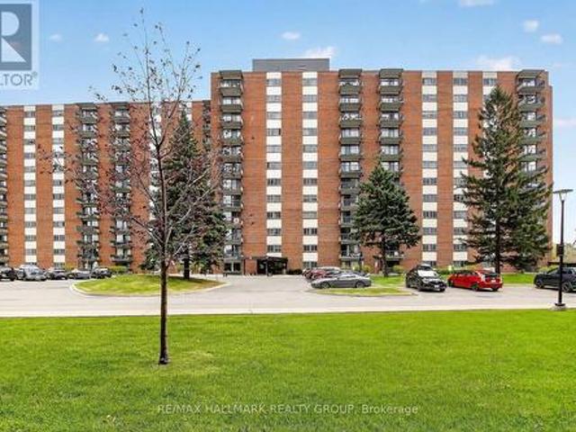 Condo for sale in College, Ottawa
