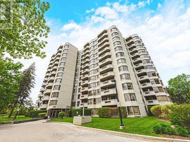 Condo for sale in Burlington, Ontario