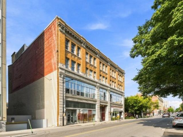 Commercial for sale in St. Leonard's, Quebec