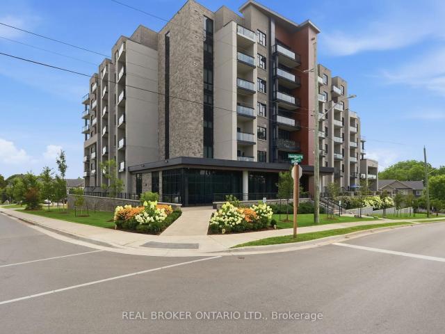 Condo for sale in Ancaster, Ontario