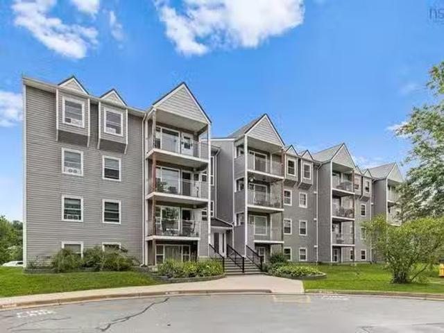 Condo for sale in Bedford