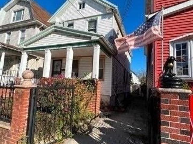 House for sale in Richmond Hill, Georgia