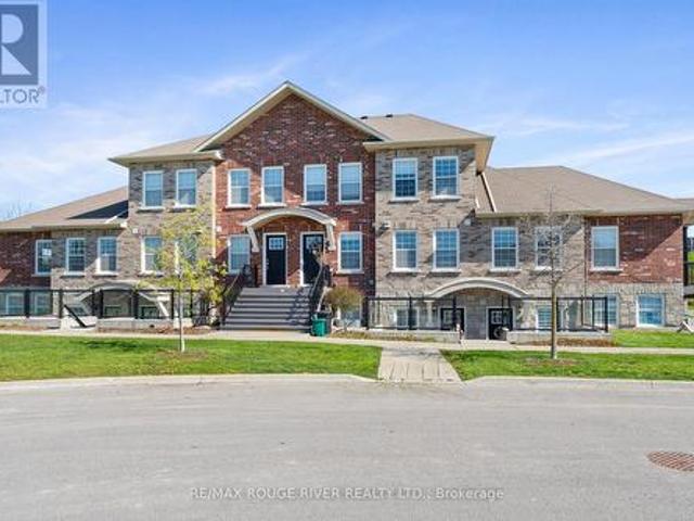 Townhouse for sale in Cobourg, Ontario