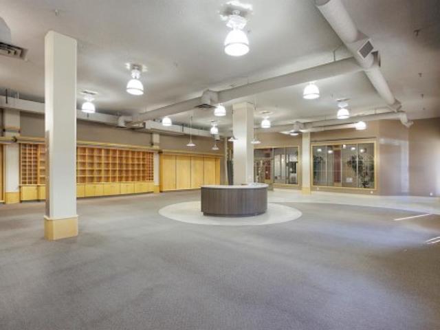 Commercial for rent in Alberta