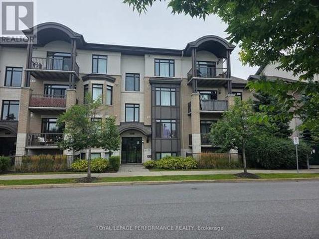 Condo for sale in Cyrville, Ottawa