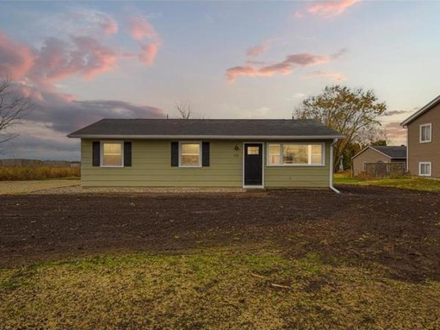 House for sale in Dodge Center, Minnesota