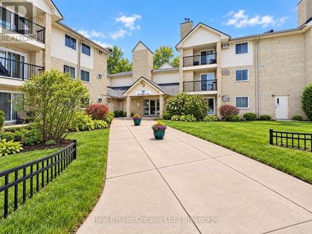 Condo for sale in Pond Mills, London