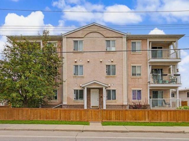 Condo for sale in Bowness, Calgary