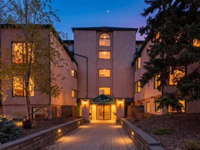 Condo for sale in Wedgewood, Alberta