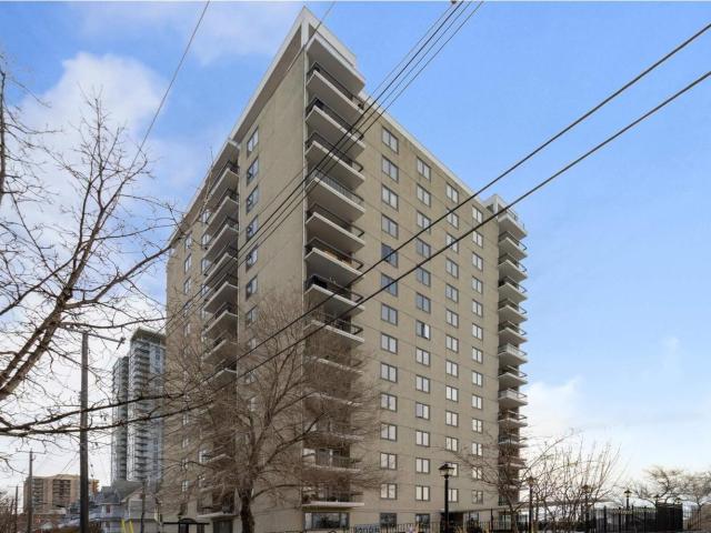 Apartment for sale in Wedgewood, Alberta