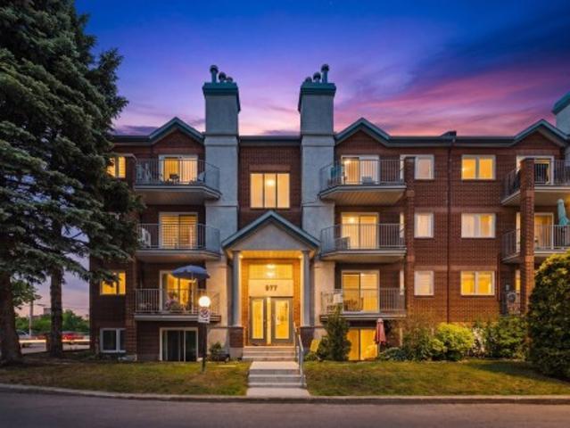 Condo for sale in Chomedey, Laval (région administrative)