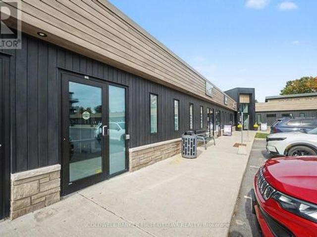 Commercial for rent in Tay Valley, Eastern Ontario