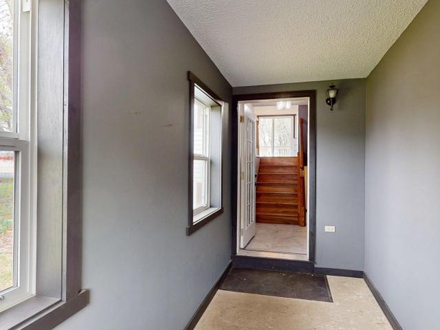 House for sale in Dodge Center, Minnesota