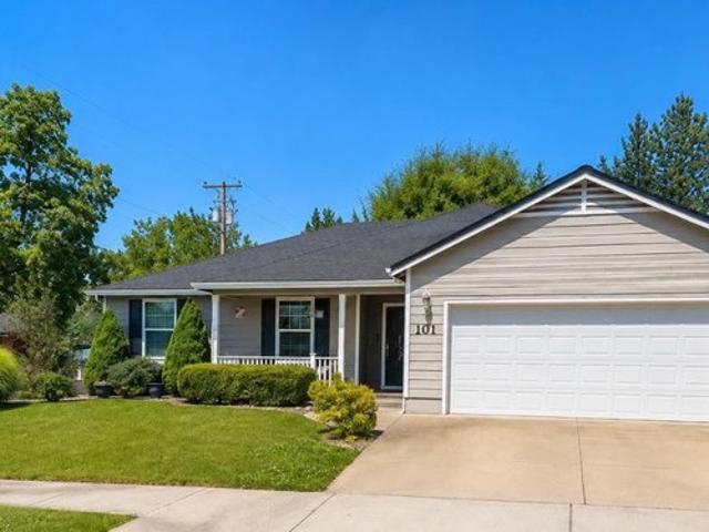 House for sale in Oregonia