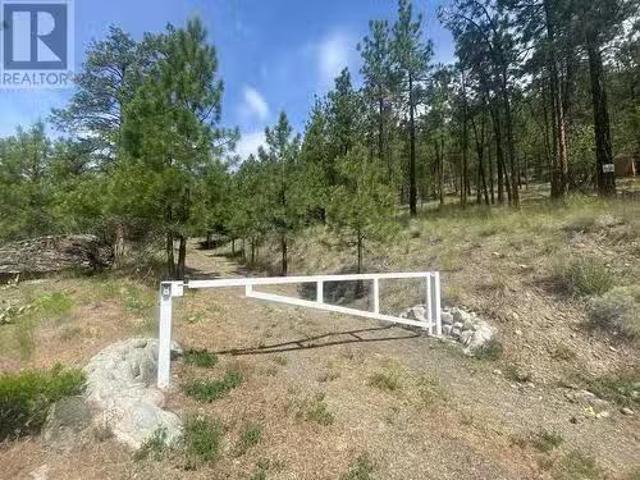 House for sale in Lillooet, British Columbia