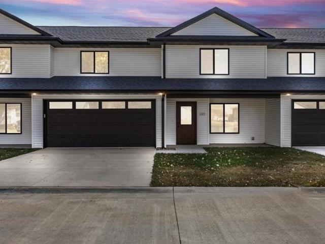 Condo for sale in Cedar, Iowa