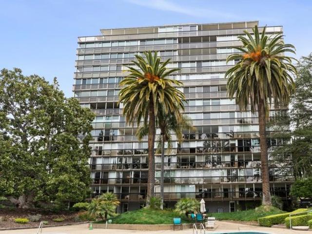 Condo for sale in Palo Alto, California