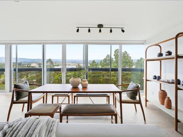 Condo for sale in Palo Alto, California