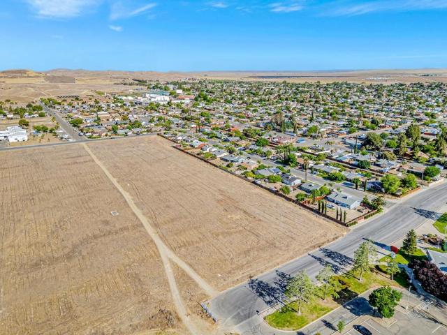 Land for sale in Avenal, California