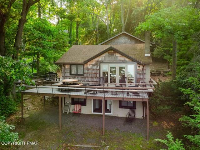 House for sale in Hawley, Pennsylvania