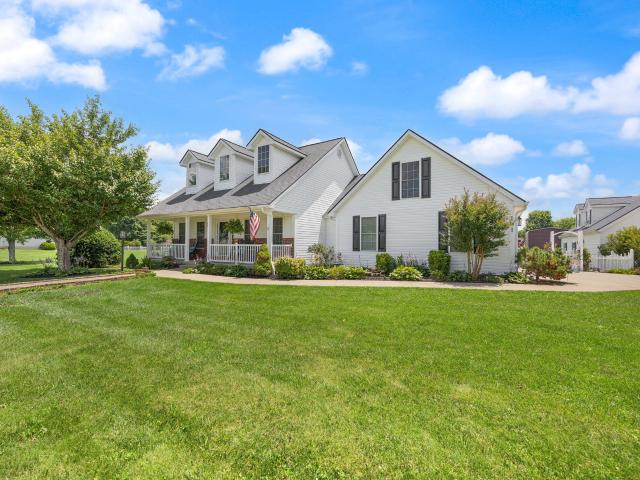 House for sale in Hustonville, Kentucky