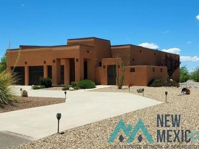 House for sale in Elephant Butte, New Mexico
