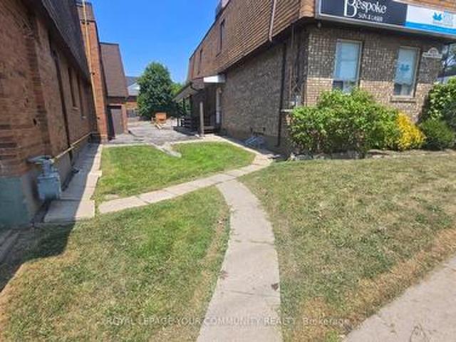 Commercial for rent in York, Ontario