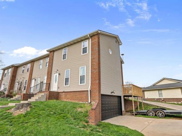 Townhouse for sale in Nicholasville
