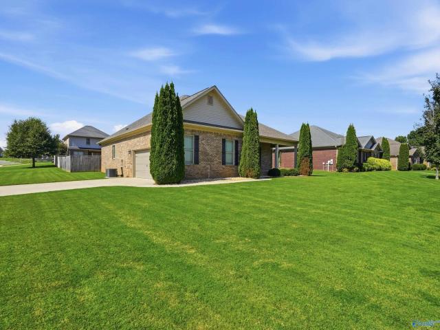 House for sale in Hazel Green, Alabama