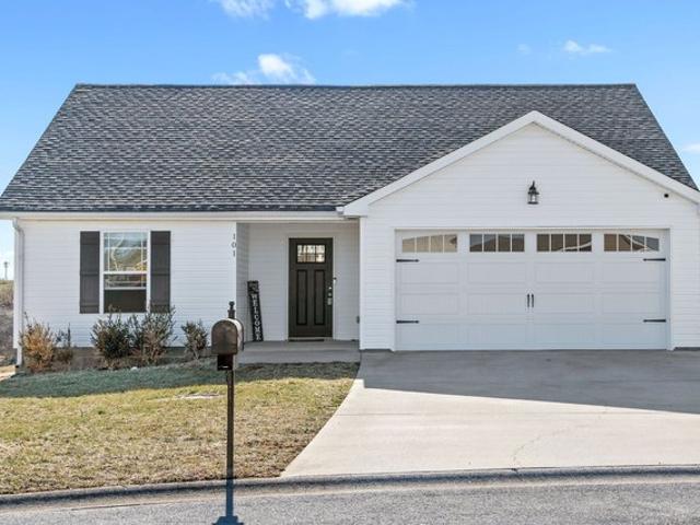 House for sale in Fort Campbell, Kentucky