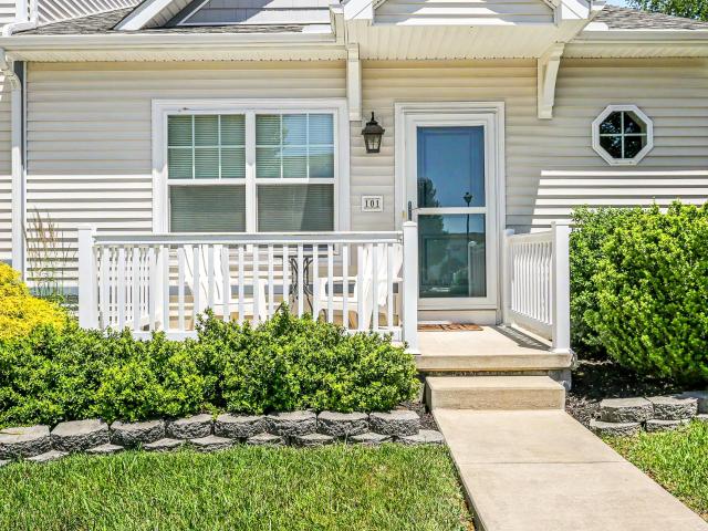 Townhouse for sale in West Willow, Pennsylvania