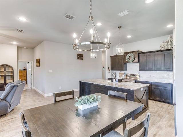 House for sale in Weatherford, Parker County