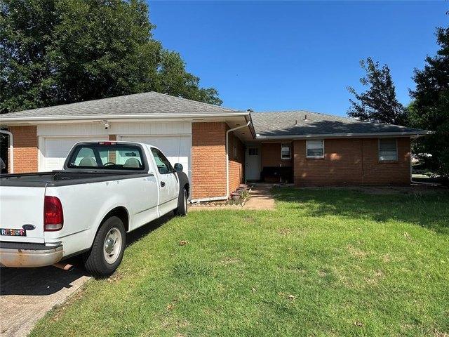 House for sale in Edmond, Oklahoma