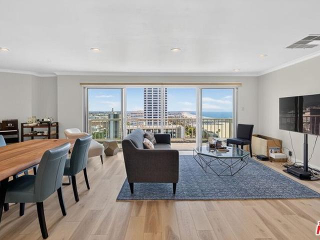 Condo for sale in Santa Monica, California