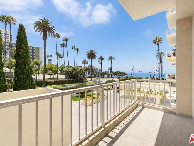 Condo for sale in Santa Monica, California