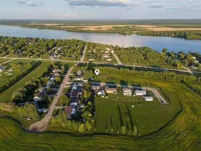 House for sale in Lac Du Bonnet, Manitoba