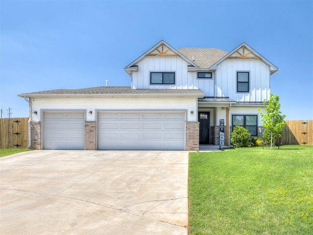 House for sale in Yukon, Oklahoma