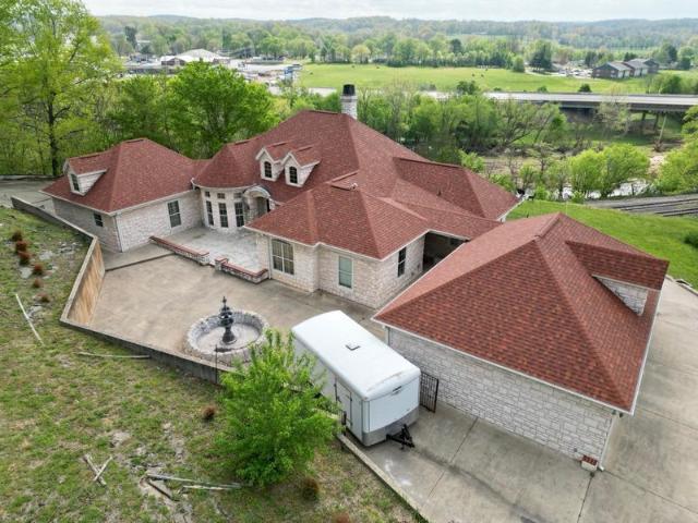 House for sale in Thayer, Missouri