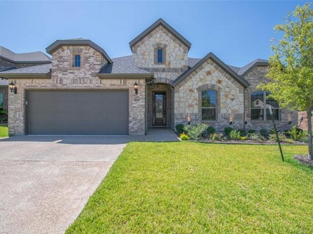 House for sale in Woodway, Texas