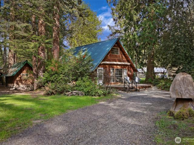 House for sale in Packwood, Washington