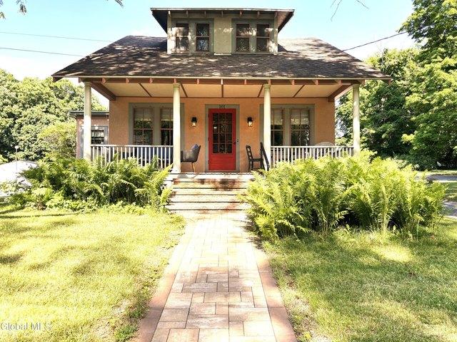 House for sale in Saratoga, New York