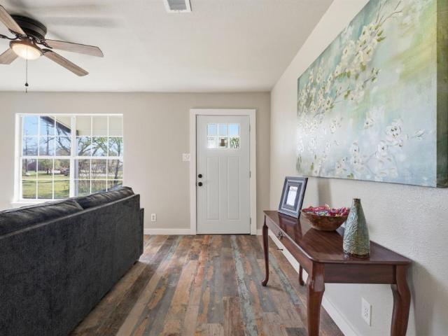 House for sale in Whitesboro, Texas