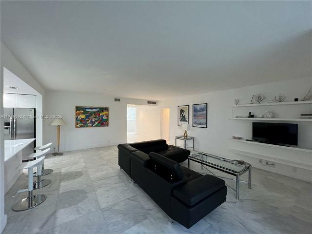 Apartment for rent in Key Biscayne