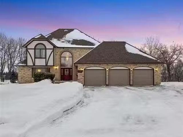 House for sale in West St. Paul, Manitoba